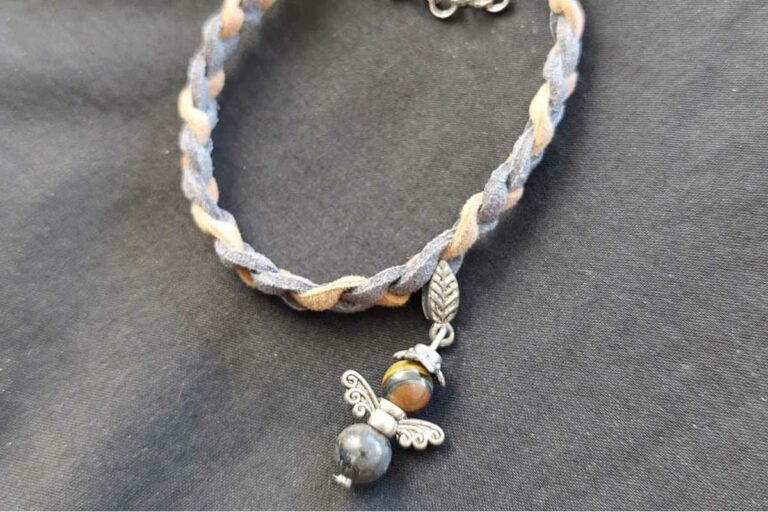 Engel armband met tijgeroog en lavasteen