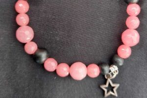 Zalmroze armband van jade