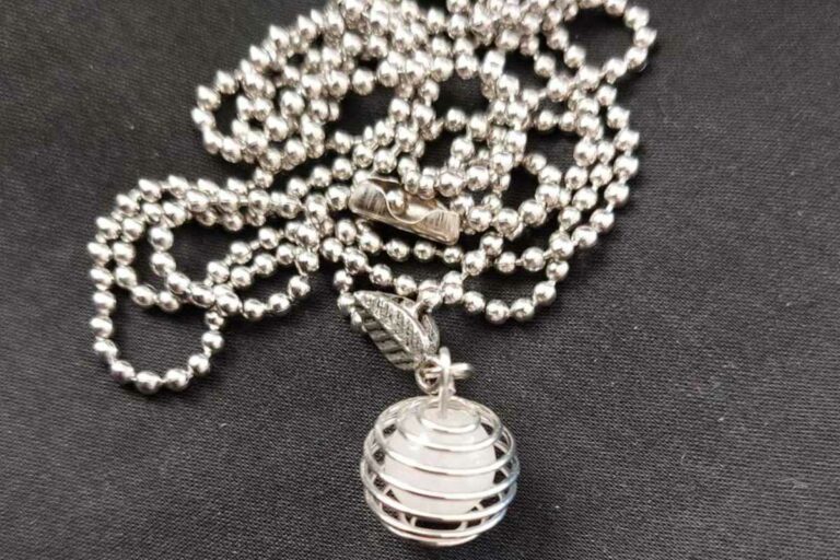 Ketting met hanger van roze kwarts