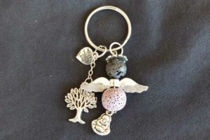 Engel sleutelhanger van lavasteen