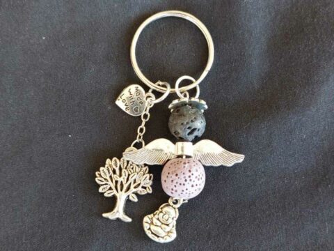 Engel sleutelhanger van lavasteen